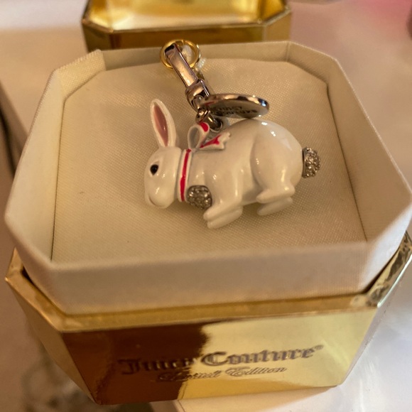 SOLD Juicy couture super rare bunny charm - Picture 3 of 6